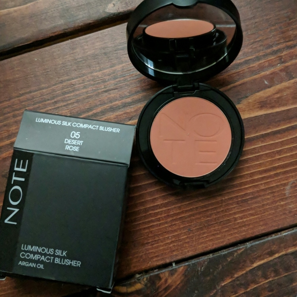 NOTE Blush